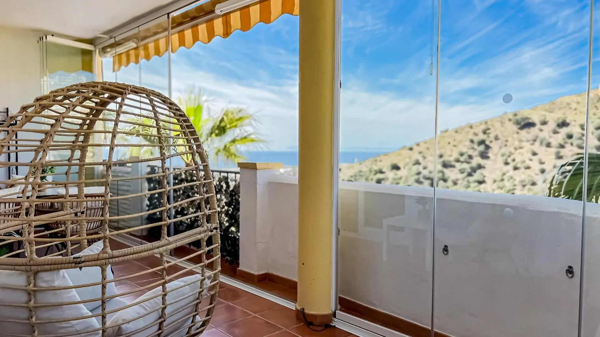 アパート Mediterranean, Pool And Holidays Sitio de Calahonda